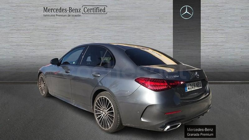 Usado Mercedes C220 197 CV (144 kW) 2025 Gris / plata Berlina