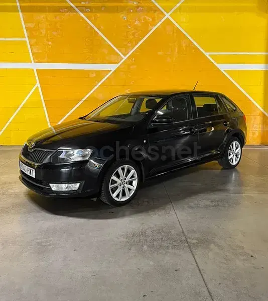Usado Skoda Rapid Ambition 90 CV (66 kW) 2014 Negro Utilitario