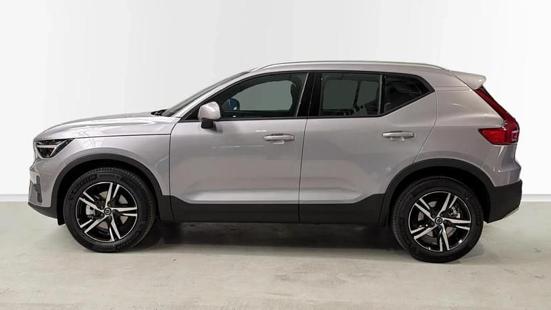 Ny Volvo XC40 Core 197 HK (144 kW) 2025 SUV