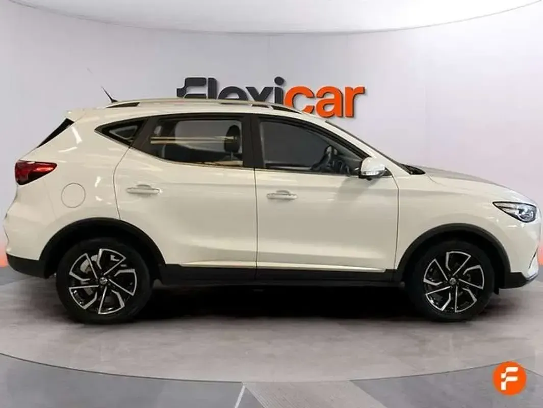 Usado MG ZS Luxury 106 CV (77 kW) 2024 Blanco SUV