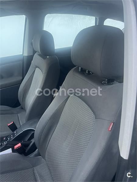 Usado Seat Altea XL Reference 105 CV (77 kW) 2007 Gris / plata Monovolumen