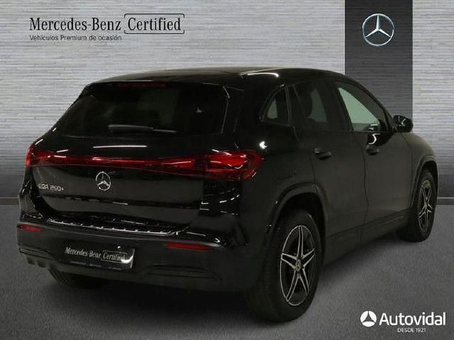 Usado Mercedes EQA250 139 kW (190 CV) 2024 Negro cosmos SUV