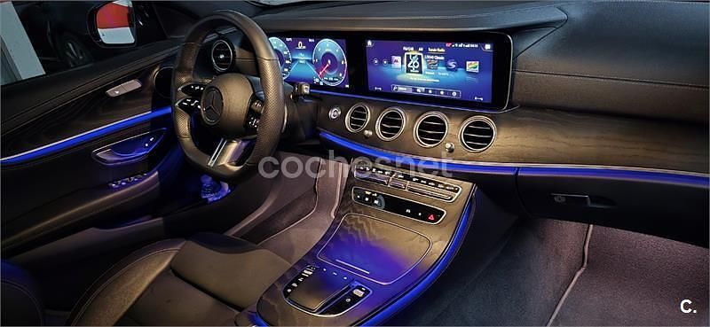 Usado Mercedes E220 194 CV (142 kW) 2022 Gris / plata Berlina