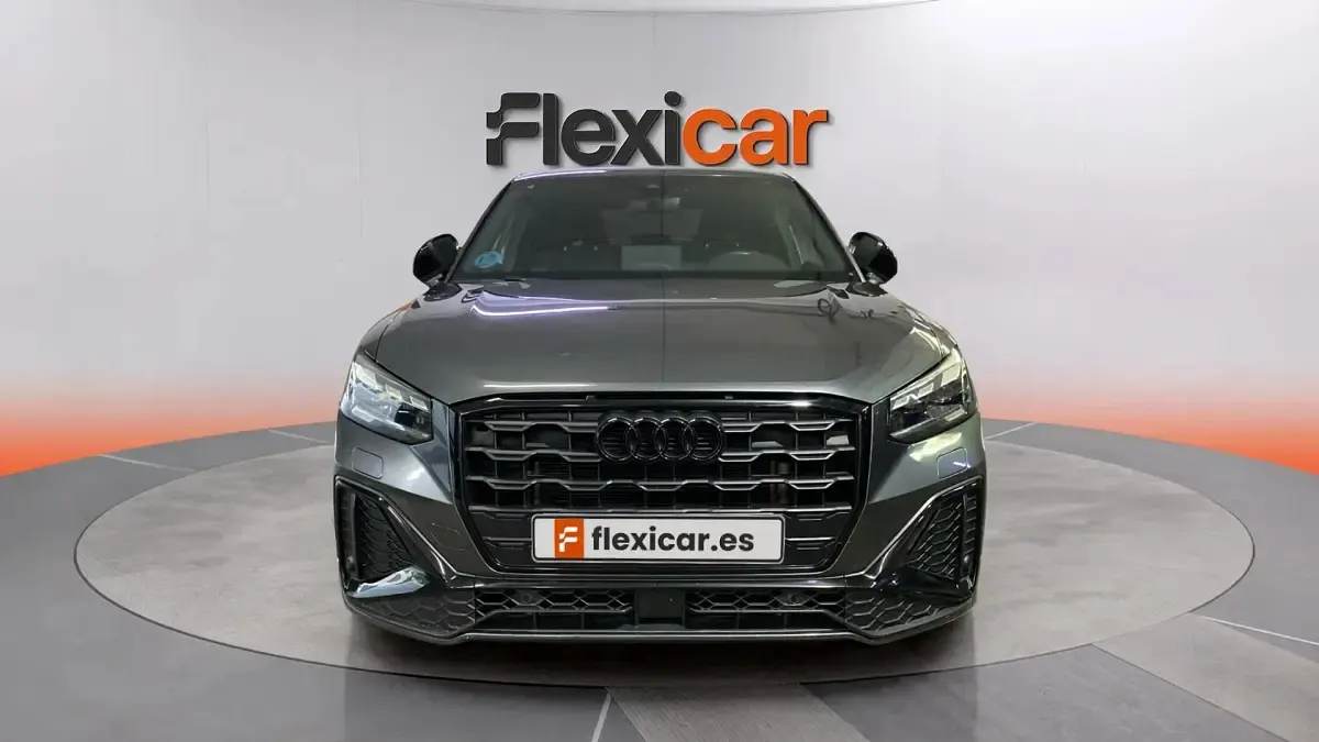 Usado Audi Q2 Premium 150 CV (110 kW) 2024 Gris SUV
