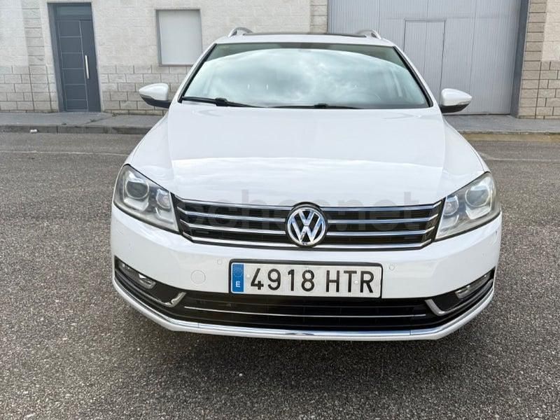 Usado VW Passat Highline 140 CV (102 kW) 2013 Blanco Familiar