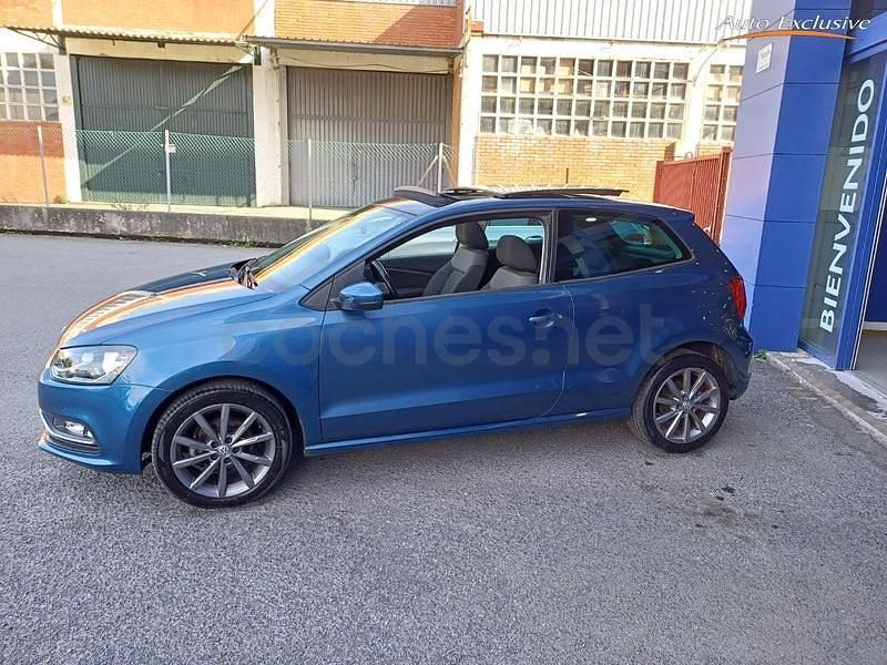 Usado VW Polo Advance 90 CV (66 kW) 2017 Azul Berlina