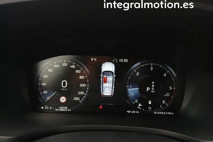 Usado Volvo V60 Momentum 197 CV (144 kW) 2022 Familiar