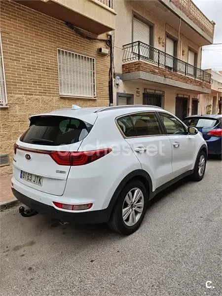 Usado Kia Sportage 115 CV (84 kW) 2016 Blanco SUV