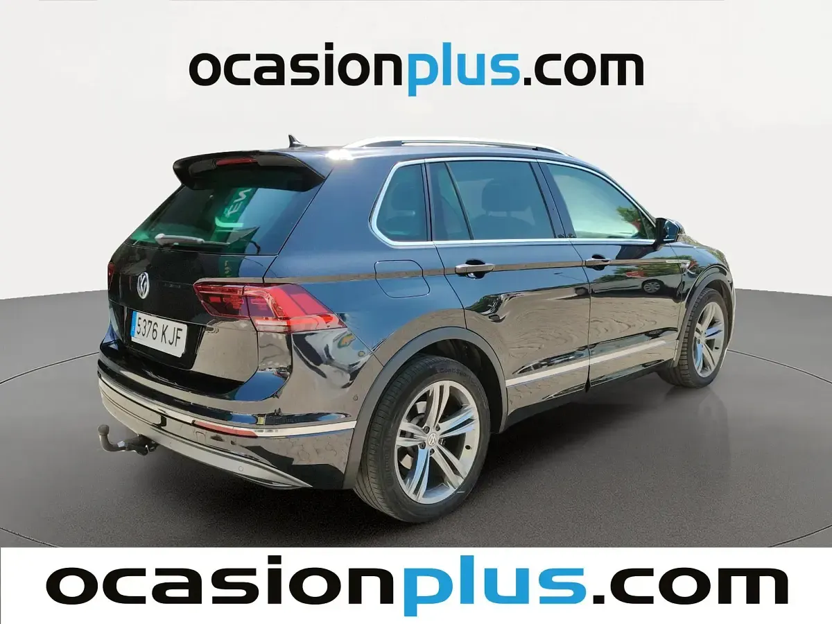 Usado VW Tiguan Sportline 150 CV (110 kW) 2018 Negro SUV