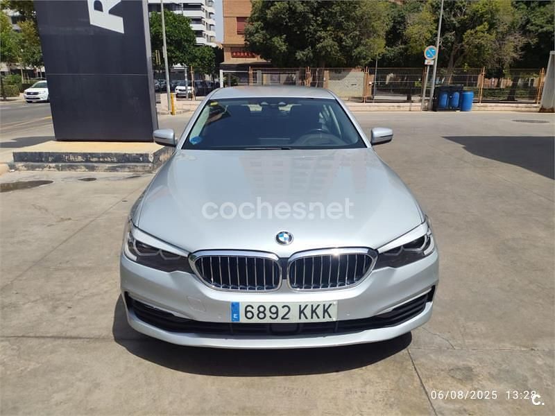 Gris / plata Usado 2018 BMW 530e iPerformance Berlina | 23.900 € (Buen precio) - Imagen 1/4
