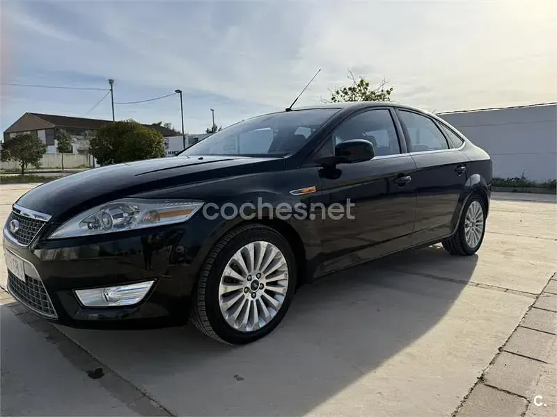 Usado Ford Mondeo Titanium 140 CV (102 kW) 2008 Negro Berlina