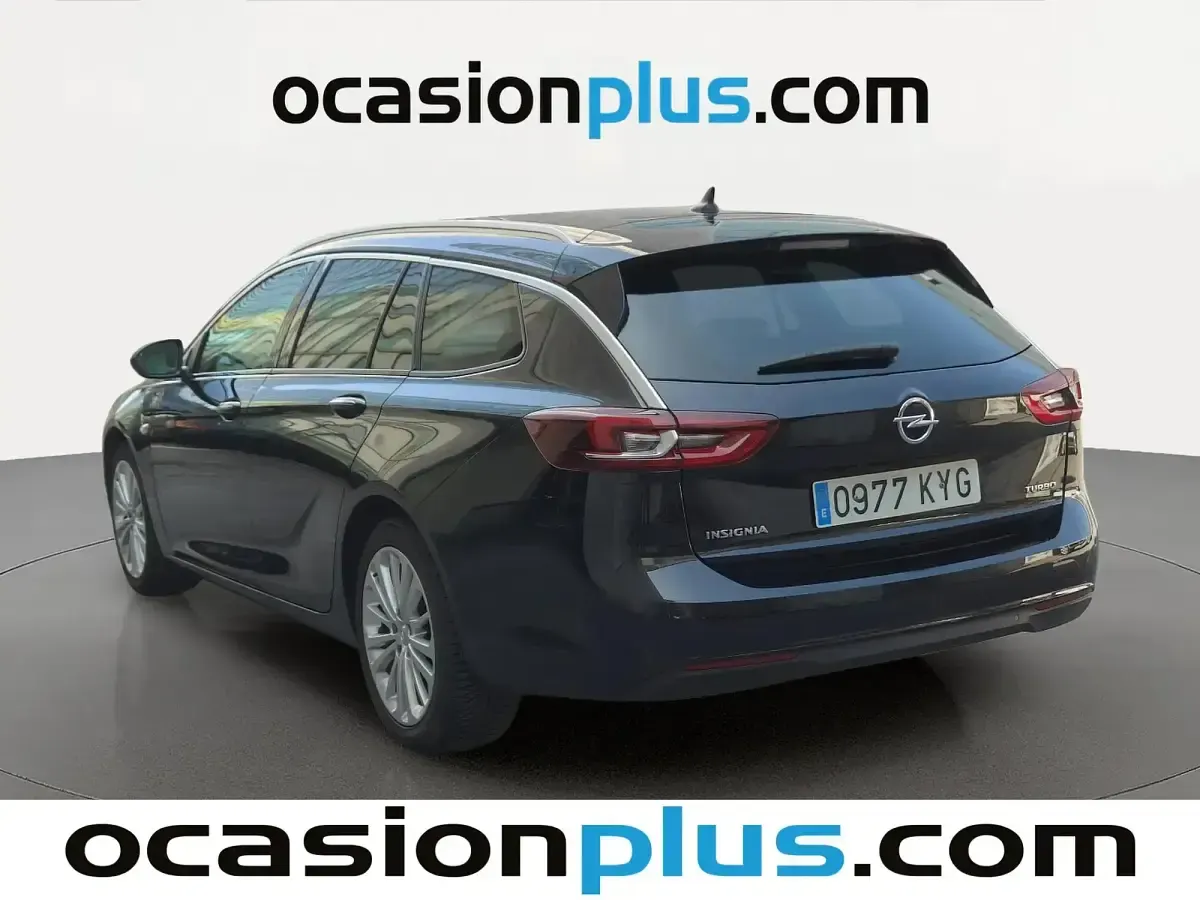 Usado Opel Insignia Innovation 165 CV (121 kW) 2019 Negro Familiar