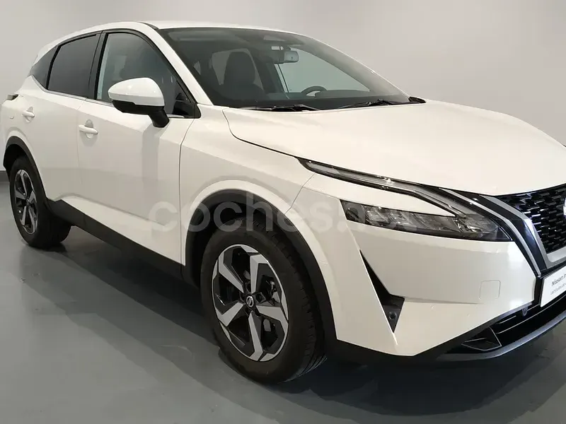 Usado Nissan Qashqai N-Connecta 140 CV (102 kW) 2024 Amarillo SUV