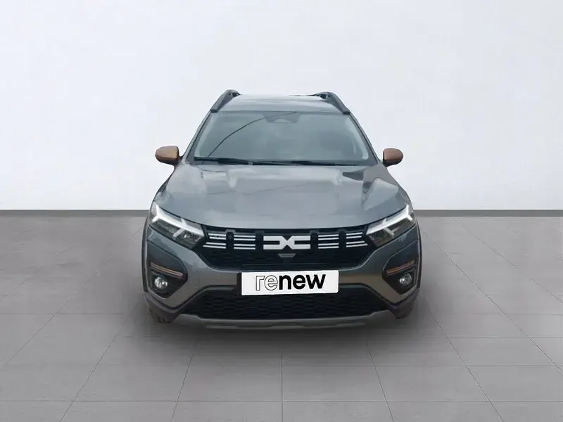 Usado Dacia Jogger Extreme 140 CV (102 kW) 2024 Gris Monovolumen