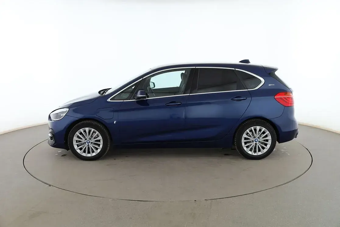 Usado BMW 225 Active Tourer iPerformance 224 CV (164 kW) 2018 Azul Monovolumen