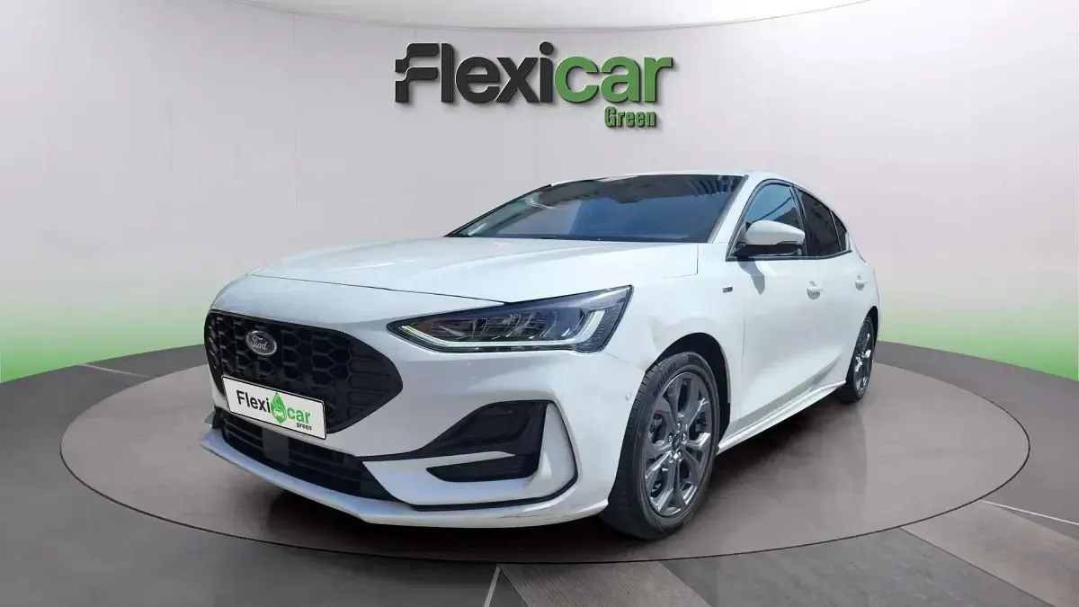 Usado Ford Focus Active 155 CV (114 kW) 2024 Blanco Berlina