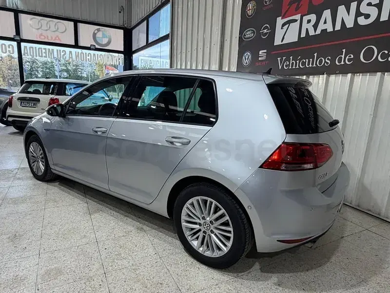 Usado VW Golf VII Advance 150 CV (110 kW) 2014 Gris / plata Berlina