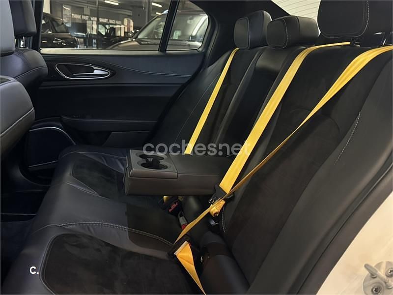 Usado Alfa Romeo Giulia Quadrifoglio 510 CV (375 kW) 2020 Blanco Berlina