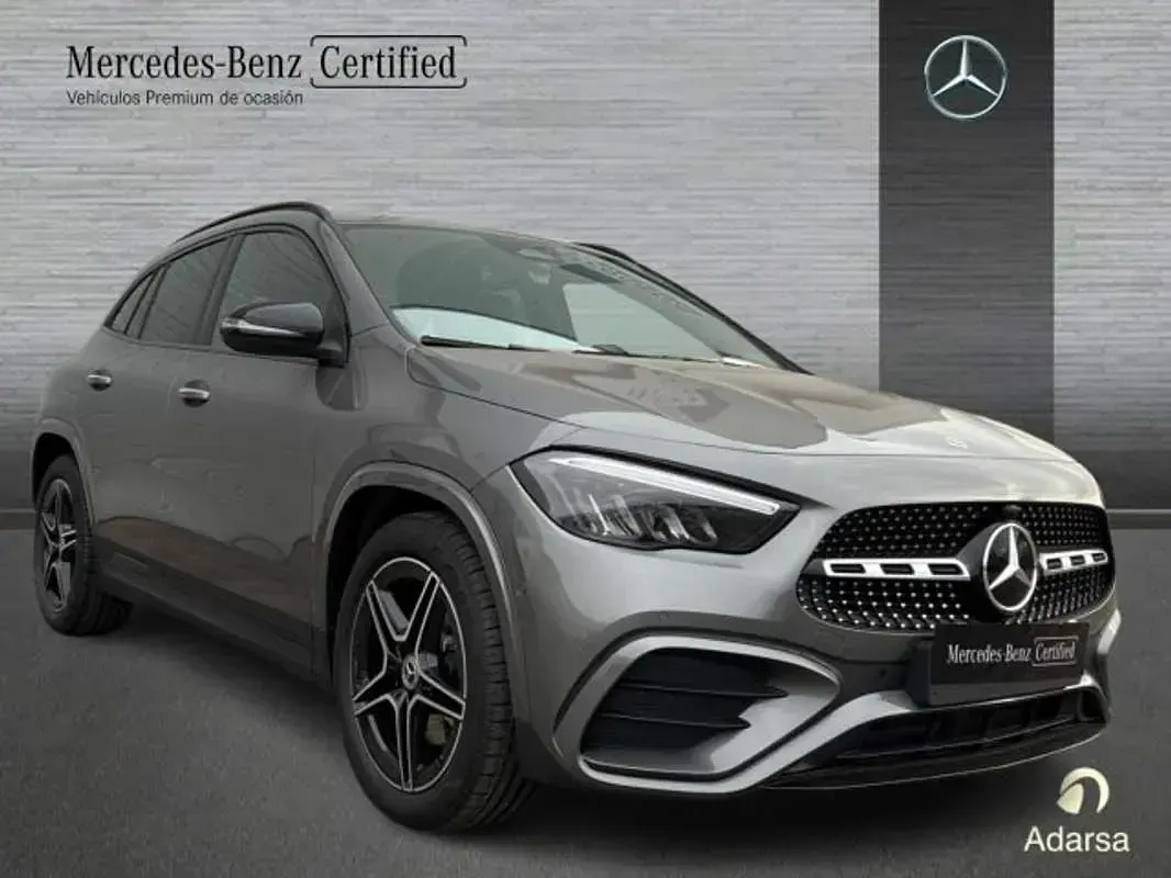 Usado Mercedes GLA200 150 CV (110 kW) 2025 SUV