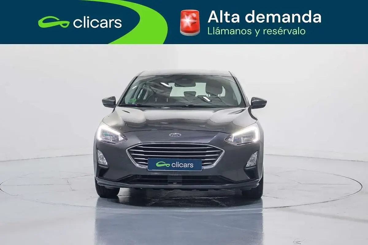 Usado Ford Focus Trend+ 120 HP (88 kW) 2021 Cinzento Citadino