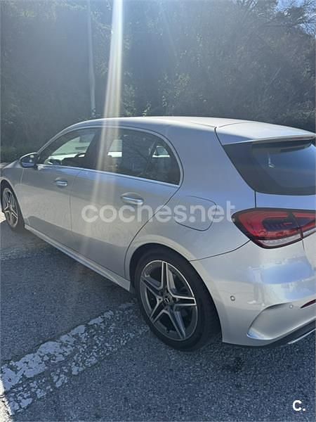Usado Mercedes A180 122 CV (89 kW) 2019 Gris / plata Berlina