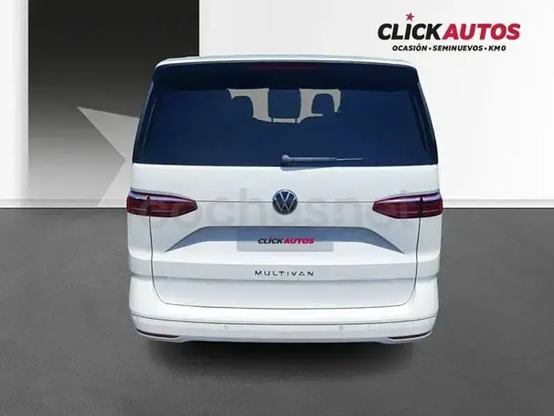 Usado VW Multivan 150 CV (110 kW) 2024 Blanco Monovolumen