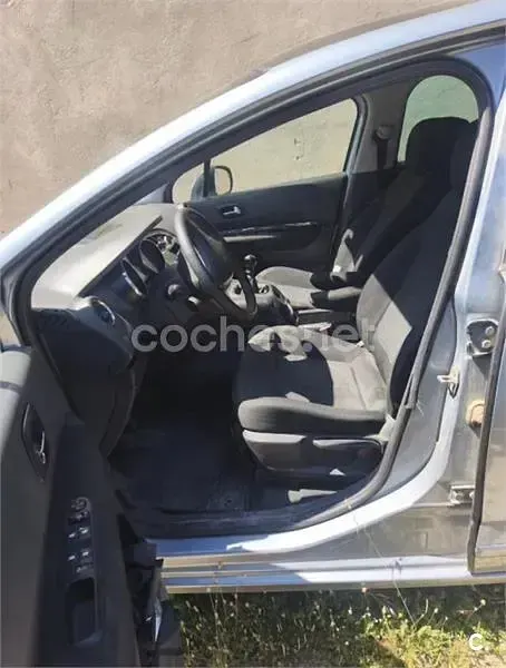 Usado Peugeot 5008 Business-Line 112 CV (82 kW) 2009 Azul Monovolumen