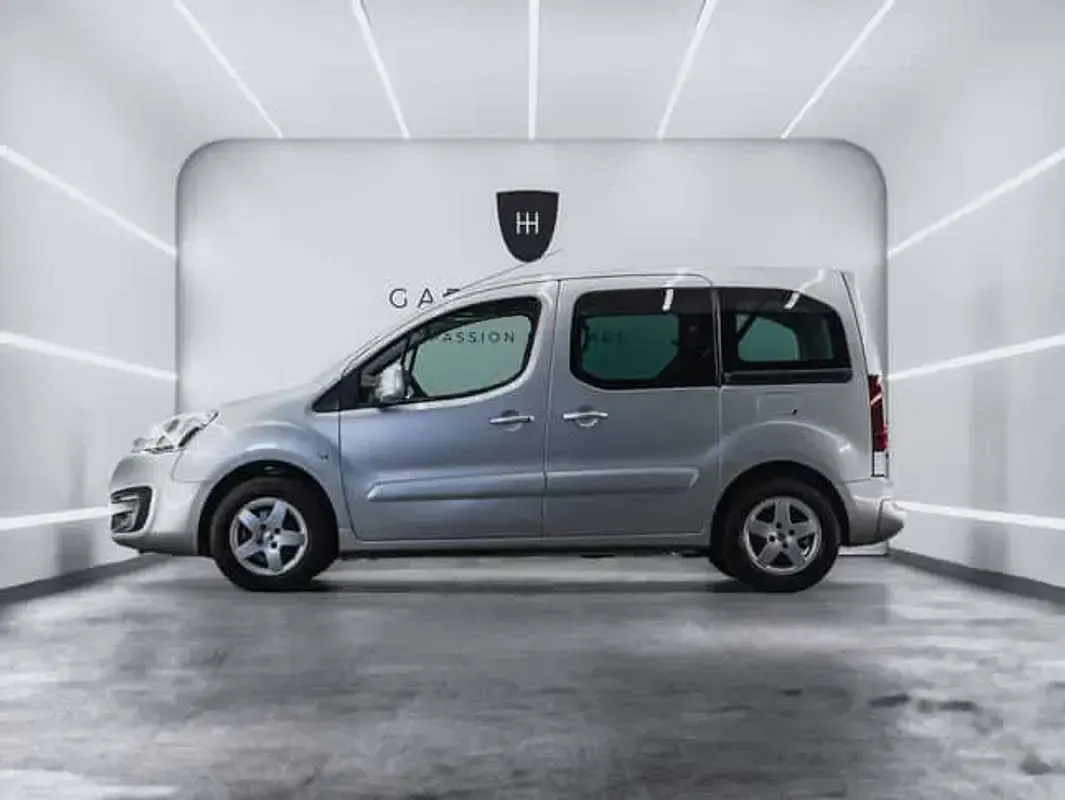 Usado Peugeot TePee Active 99 CV (72 kW) 2017 Van