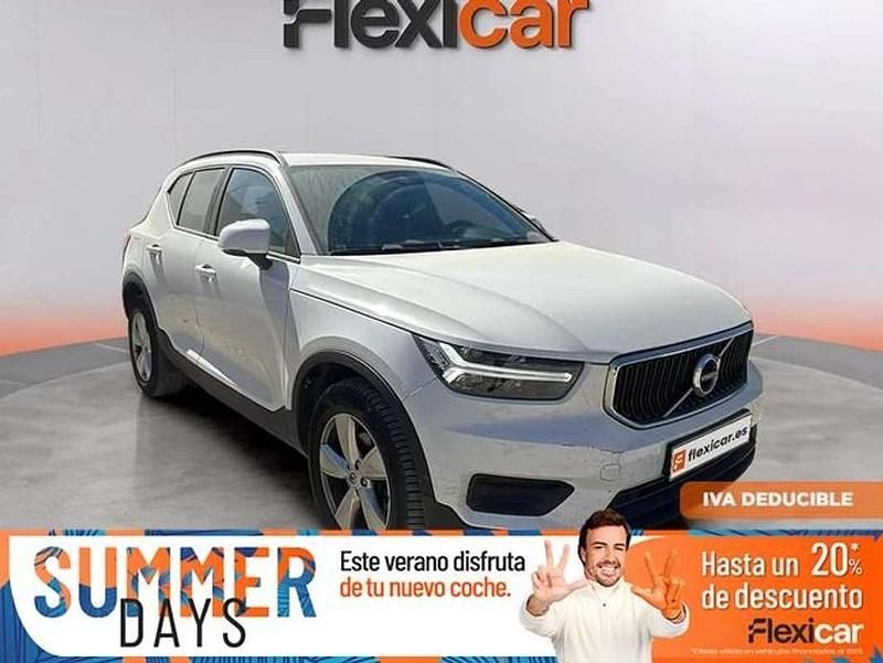 Blanco Usado 2021 Volvo XC40 Momentum SUV | 18.490 € (Super precio) - Imagen 1/4
