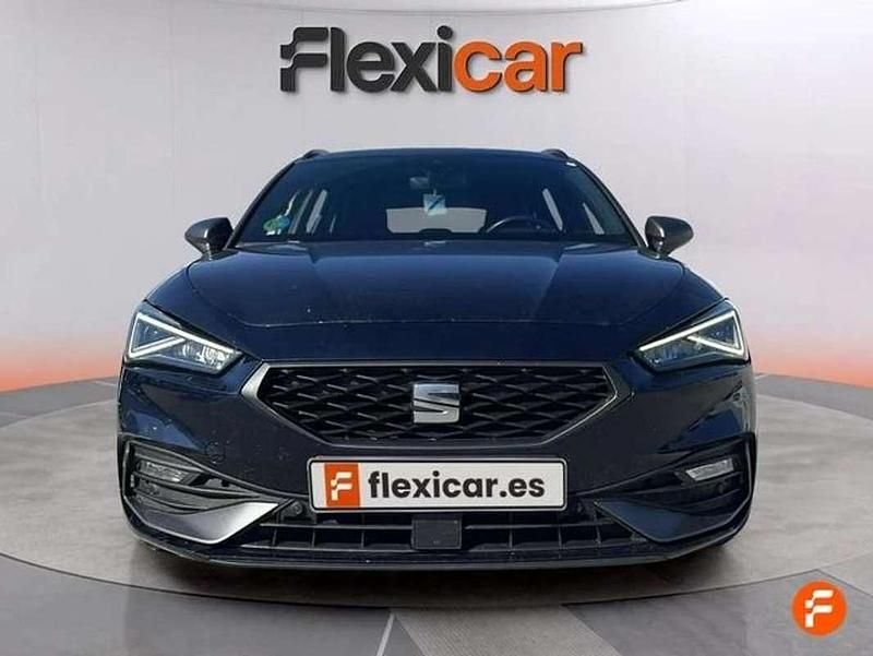 Usado Seat Leon FR 150 CV (110 kW) 2021 Negro Berlina