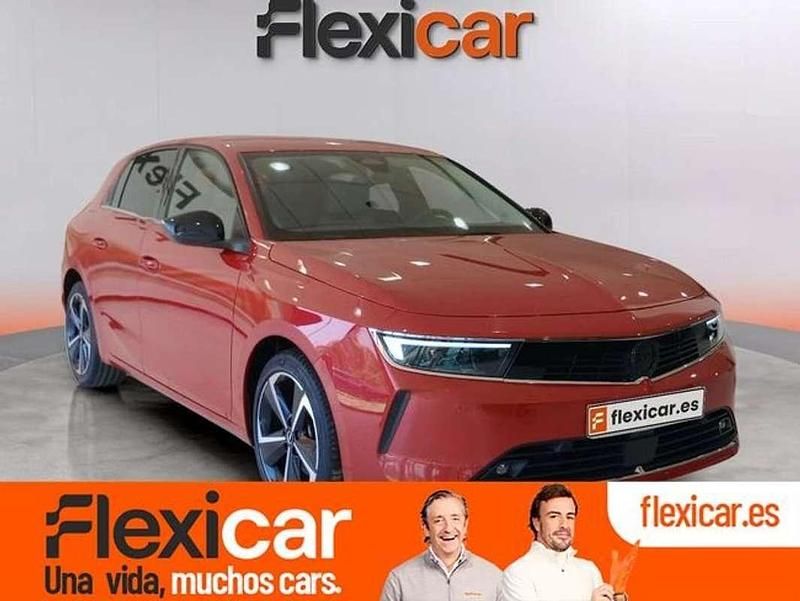 Rojo Usado 2023 Opel Astra Elegance Utilitario | 18.170 € (Buen precio) - Imagen 1/4