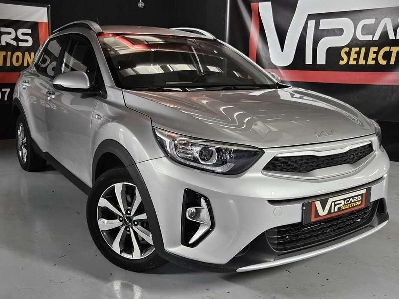 Usado Kia Stonic Plus 101 CV (74 kW) 2022 Gris SUV