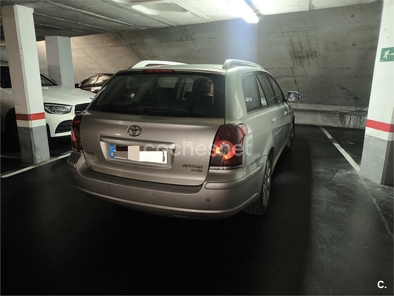 Usado Toyota Avensis Sol 150 CV (110 kW) 2007 Gris / plata Familiar