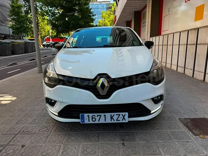 Usado Renault Clio IV Business 76 CV (55 kW) 2019 Blanco Berlina