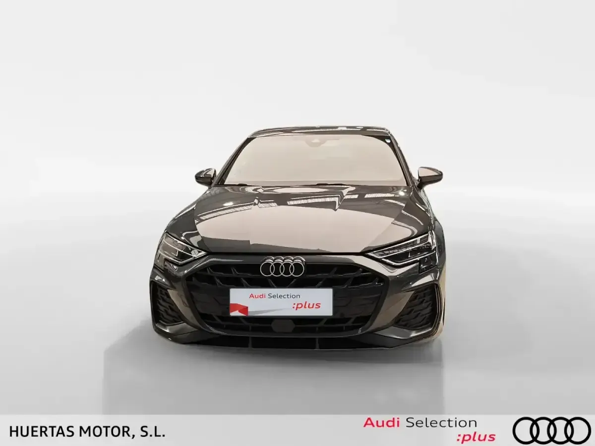 Usado Audi A3 S-Line 150 CV (110 kW) 2025 Gris Berlina
