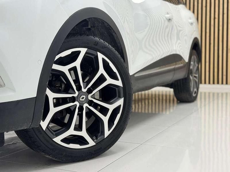 Usado Renault Kadjar Techno 140 CV (102 kW) 2022 Blanco SUV