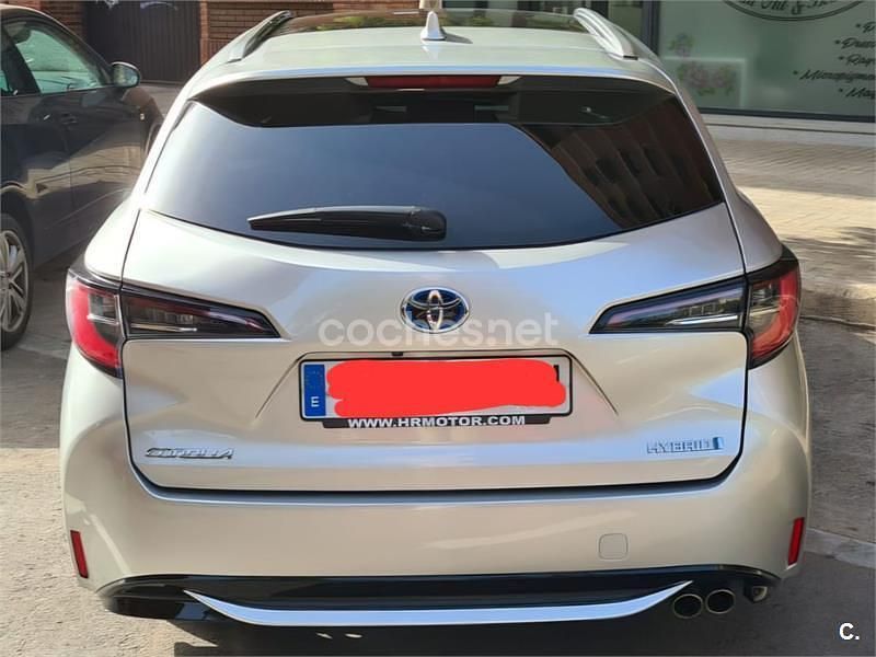 Usado Toyota Corolla Sport 180 CV (132 kW) 2019 Gris / plata Familiar