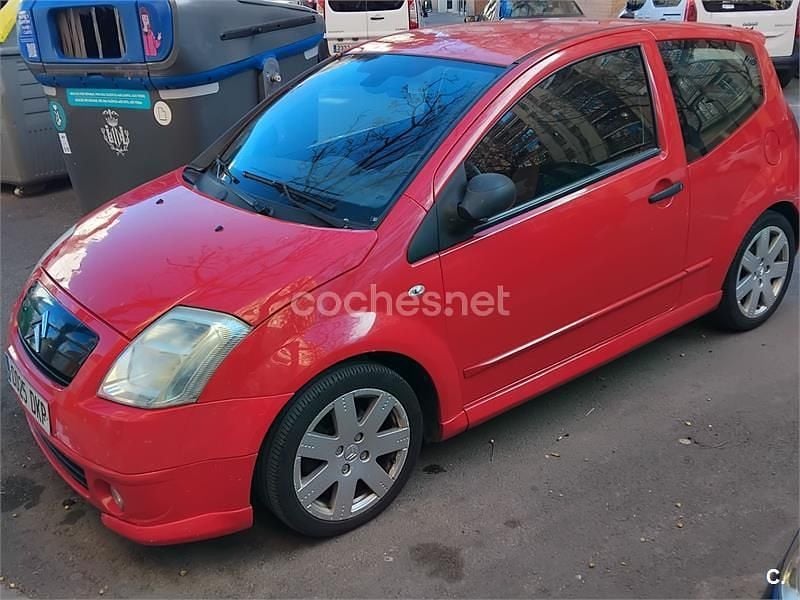 Usado Citroën C2 VTR Sport 110 CV (80 kW) 2005 Rojo Utilitario