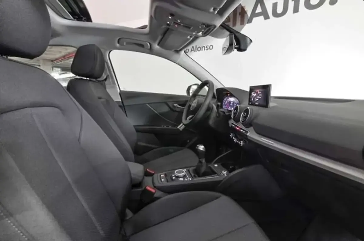 Usado Audi Q2 Sport 110 CV (80 kW) 2022 Rojo SUV