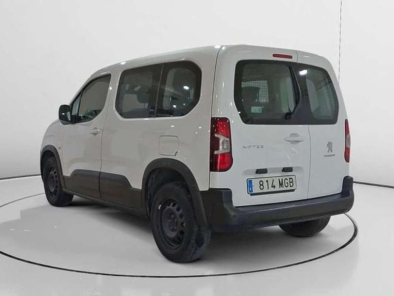 Usado Peugeot Rifter Business-Line 103 CV (75 kW) 2023 Blanco Monovolumen