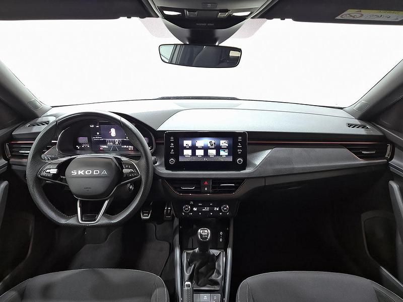 Usado Skoda Kamiq 150 CV (110 kW) 2025 Gris SUV