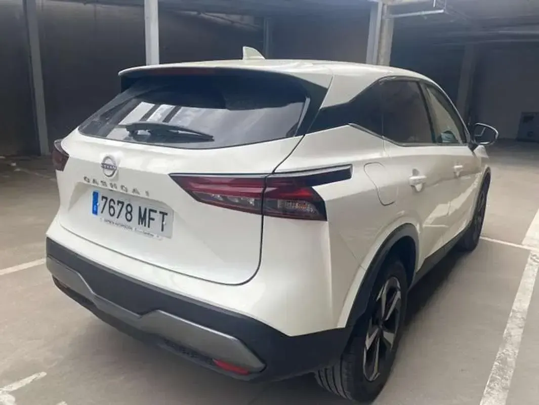 Usado Nissan Qashqai N-Connecta 141 CV (103 kW) 2023 Blanco SUV
