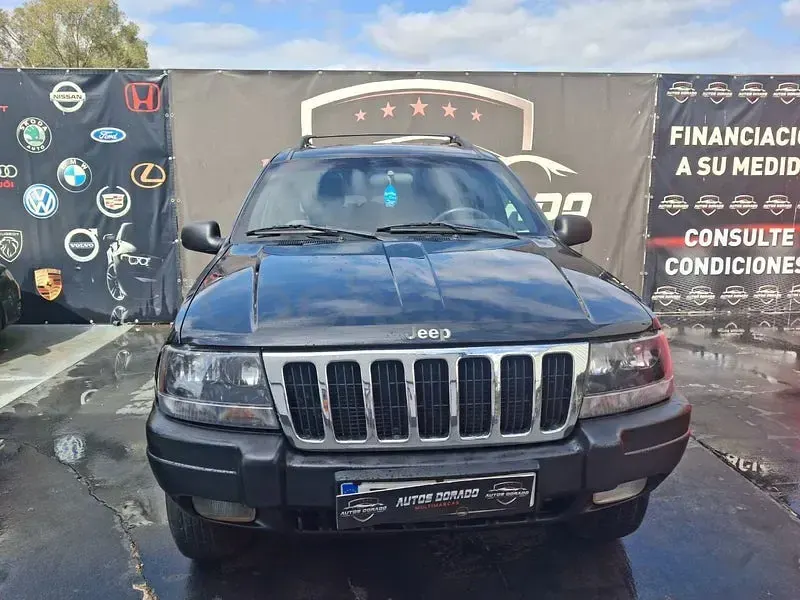Usado Jeep Grand Cherokee Laredo 140 CV (102 kW) 2001 Negro SUV