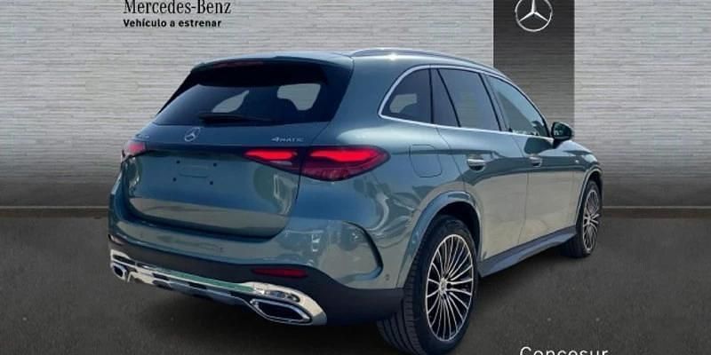 Nuevo Mercedes GLC300e 333 CV (244 kW) 2025 Verde