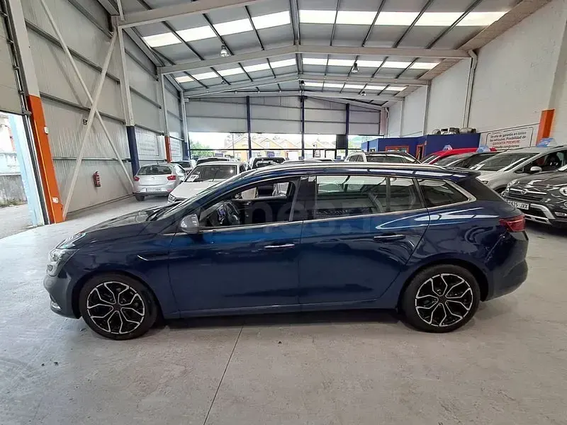 Usado Renault Mégane Bose Edition 115 CV (84 kW) 2019 Azul Berlina