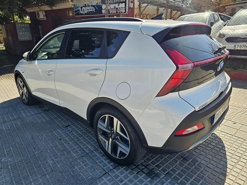 Usado Hyundai Bayon 100 CV (73 kW) 2021 Blanco SUV