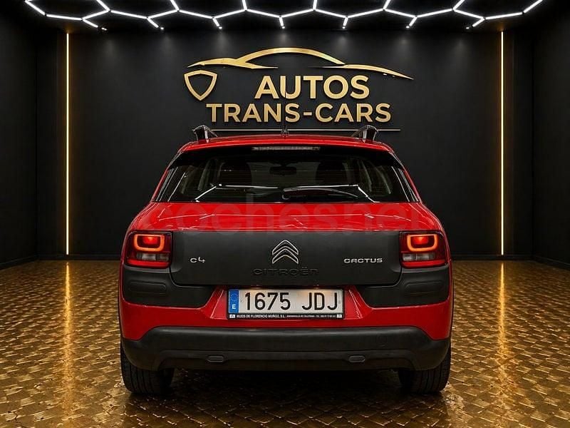Usado Citroën C4 Cactus Shine 100 CV (73 kW) 2015 Rojo Utilitario