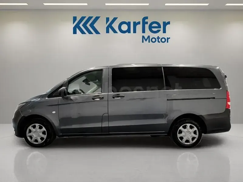Usado Mercedes Vito Marco Polo 136 CV (100 kW) 2022 Gris / plata Van