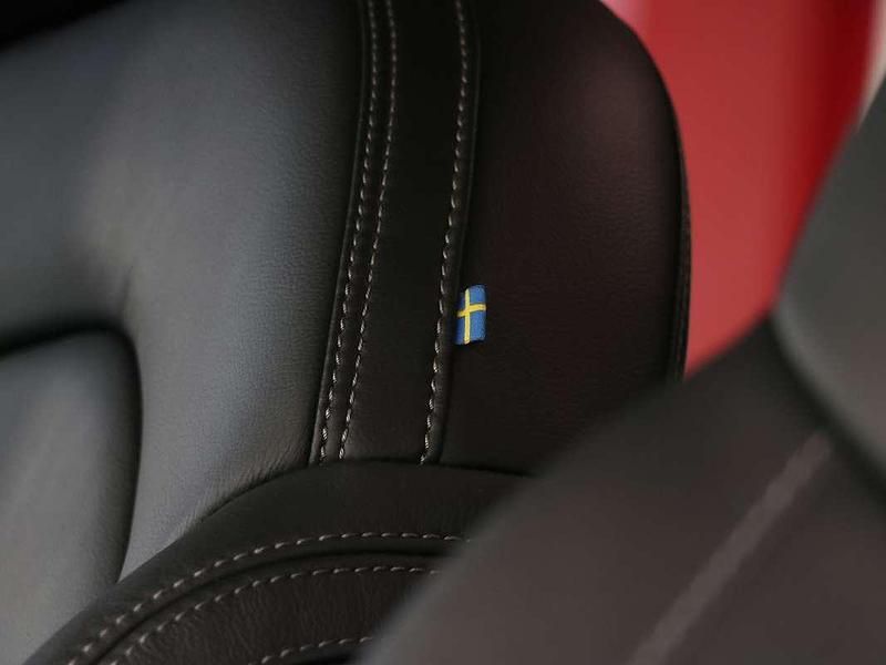 Usado Volvo XC40 Inscription 211 CV (155 kW) 2021 Plateado SUV