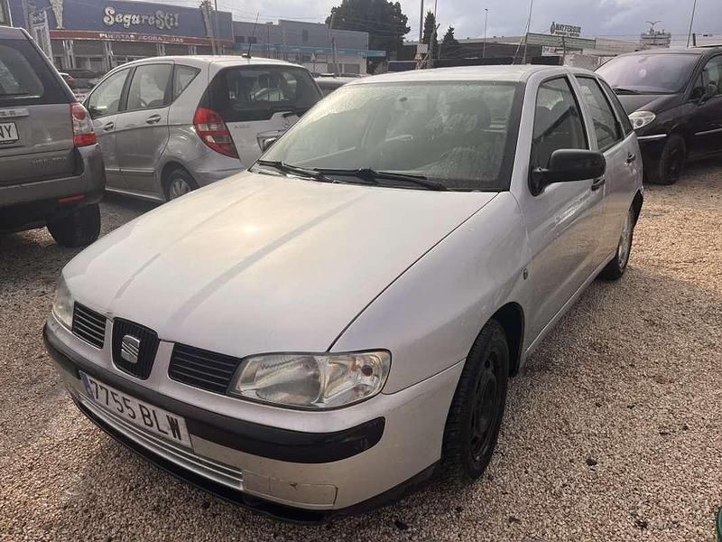 Gris Usado 2002 Seat Ibiza Utilitario | 1999 € (Super precio) - Imagen 1/4